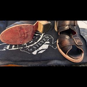 Free bird Caprice Sandal